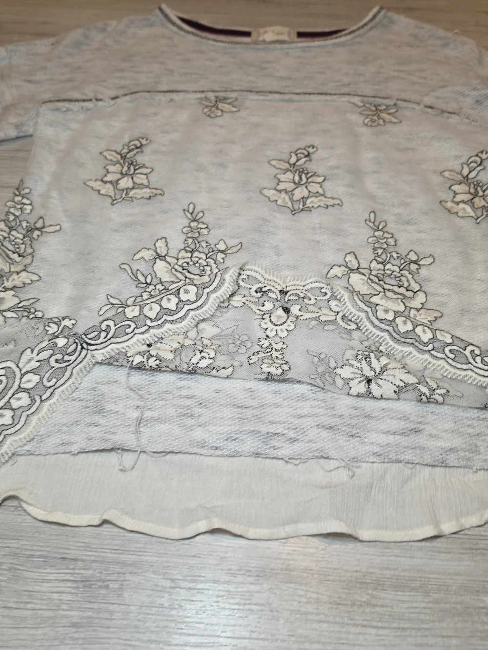 Altar'd State Long Sleeve Shirt Women's White Size Small C6 - Picture 4 of 6